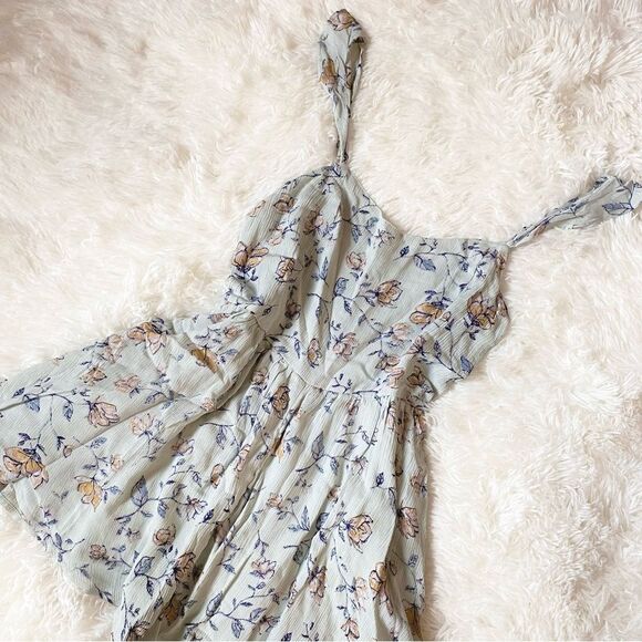 UO Kimchi Blue Floral Romper - Picture 1 of 6